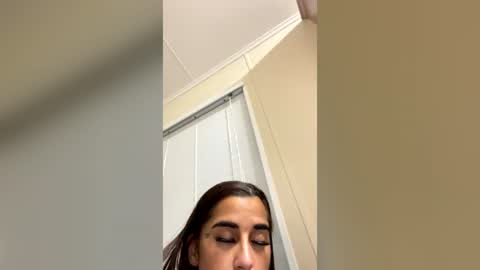 Snapshot of ittyej chatting on June 25, 10:09 am ittyej online show from June 25, 10:09 am