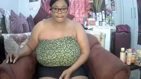 itumeleng74 online show from January 13, 4:41 pm