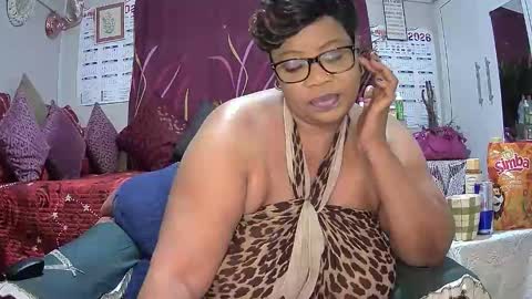 itumeleng74 online show from June 3, 2:14 am