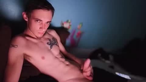 itzd123 online show from May 31, 5:53 pm