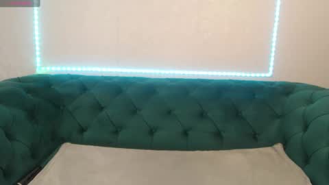 Snapshot of ivanacharm chatting on February 12, 7:23 am ivanacharm online show from February 12, 7:23 am