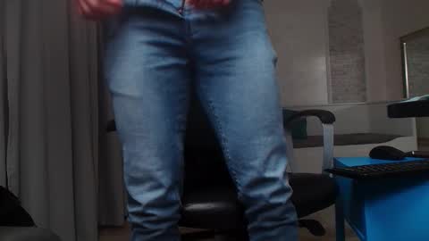 IvanHydee online show from November 14, 5:50 am