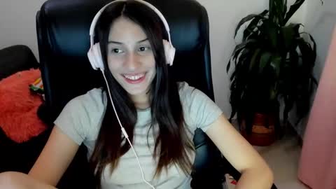 ivanna_essis online show from October 15, 2:44 am