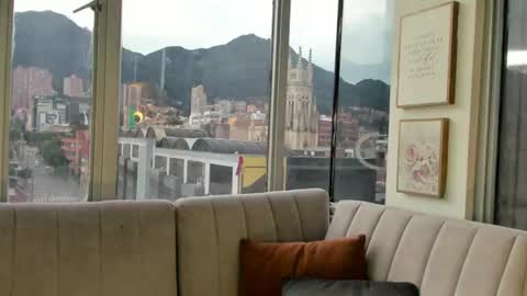 Snapshot of ivanna_west chatting on June 15, 11:45 am Ivanna West online show from June 15, 11:45 am
