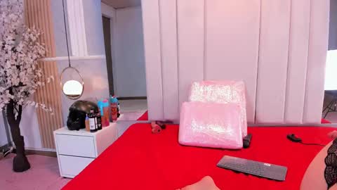     online show from September 26, 1:59 pm