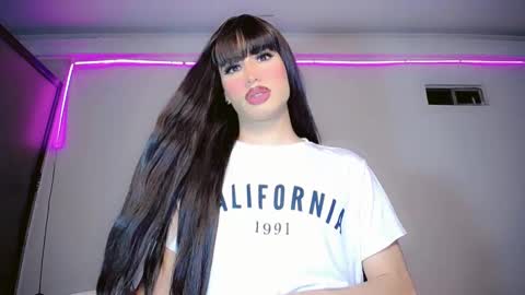 ivannahot23 online show from January 20, 8:52 am