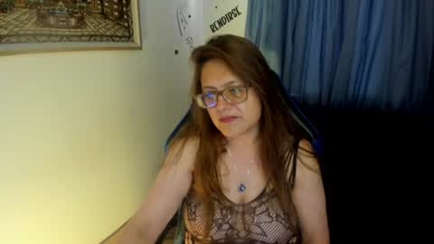 Snapshot of ivette_shaira chatting on June 21, 11:46 am IVETTE online show from June 21, 11:46 am
