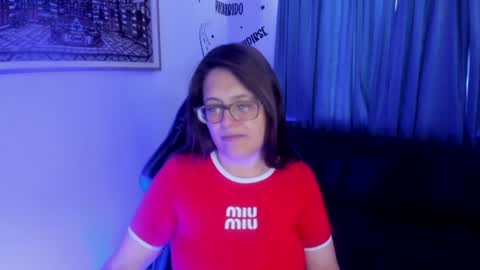Snapshot of ivette_shaira chatting on July 6, 12:57 pm IVETTE online show from July 6, 12:57 pm