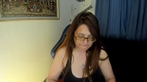 Snapshot of ivette_shaira chatting on July 15, 11:37 am IVETTE online show from July 15, 11:37 am