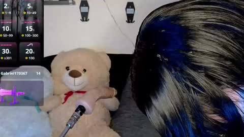 Ivey and James online show from October 3, 9:12 pm