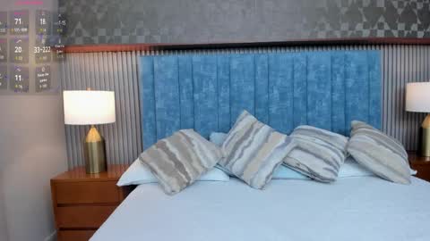 Valeria Sanders online show from April 14, 6:25 pm