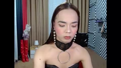 Snapshot of ivonegodwill chatting on November 23, 11:15 pm IvoneGodWill online show from November 23, 11:15 pm