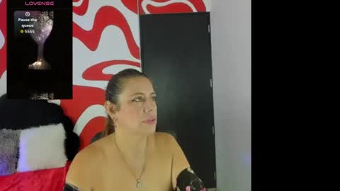 Snapshot of ivory_mistress chatting on June 22, 1:30 pm ivory_mistress online show from June 22, 1:30 pm