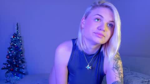 ivory_soule online show from December 18, 6:03 pm