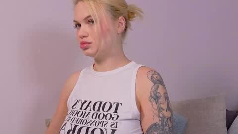 ivory_soule online show from February 22, 5:33 pm