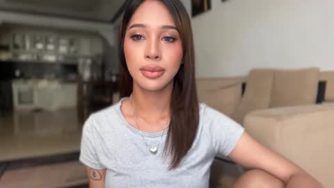 kirstenelsie online show from February 3, 6:22 am