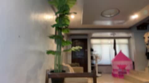 kirstenelsie online show from February 23, 1:25 am