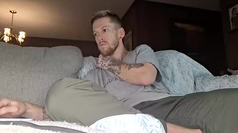 ivoryshaft2408 online show from September 28, 3:34 am