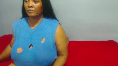 IVORYTITS48 online show from February 25, 11:41 am