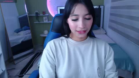 Snapshot of ivvoncute chatting on May 14, 1:45 am ivvoncute online show from May 14, 1:45 am