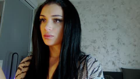 Snapshot of ivy_bellee chatting on January 21, 10:41 am Ivy bellee online show from January 21, 10:41 am