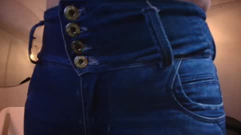 Snapshot of ivy_bonnie chatting on November 10, 11:53 am ivy_bonnie online show from November 10, 11:53 am