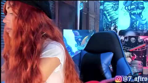 Snapshot of ivy_byte chatting on February 25, 8:51 pm - online show from February 25, 8:51 pm