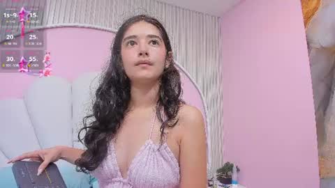 Snapshot of ivy_petit chatting on June 21, 11:24 am Ivy petit online show from June 21, 11:24 am
