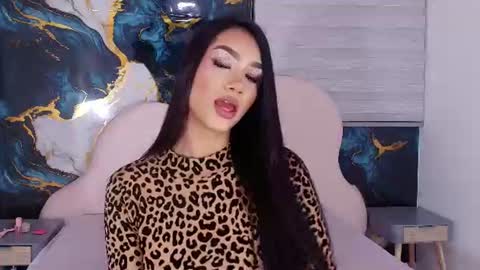 Tell me Ivy is a pleasure online show from June 28, 3:01 am