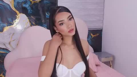 Tell me Ivy is a pleasure online show from July 18, 3:00 am