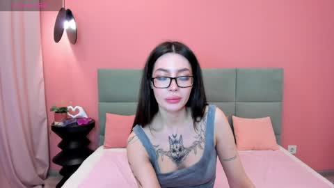 Ivy online show from March 30, 1:39 am