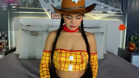 Snapshot of ivyellis chatting on October 30, 12:17 pm ivyellis online show from October 30, 12:17 pm