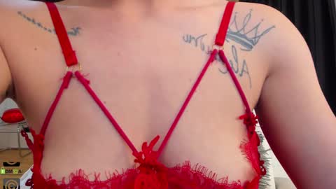 IvyFox online show from February 14, 11:42 am