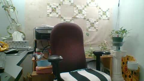 ivyjane3522 online show from June 17, 12:24 am