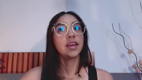 Snapshot of ivyjhonss chatting on September 19, 11:44 am IvyJhonss online show from September 19, 11:44 am