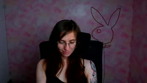 Ivy online show from June 21, 11:29 pm