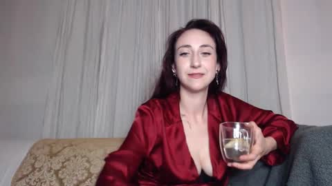 Ivy Rosie online show from October 11, 2:44 am