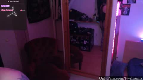 Ivy ShrumX online show from November 8, 2:56 am