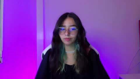 Ivy  online show from February 4, 9:53 pm