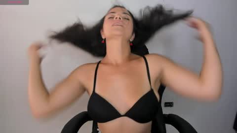 Ivvy online show from May 26, 4:47 pm