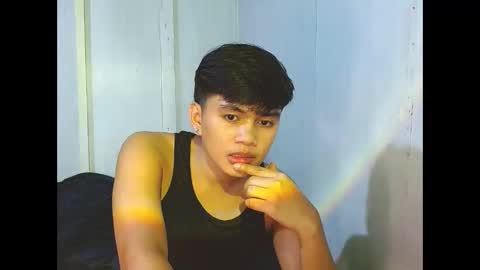 iya143 online show from September 25, 10:08 am