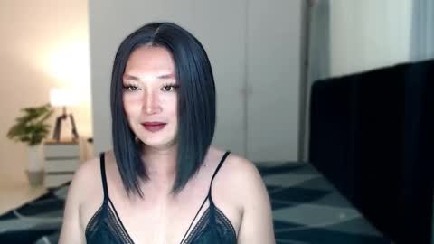 iya_hermosa online show from January 14, 12:33 pm