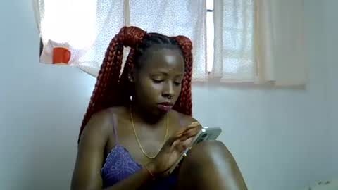 iynika online show from June 14, 1:57 pm