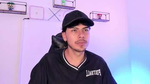 Snapshot of izack_01 chatting on April 15, 5:09 pm izack_01 online show from April 15, 5:09 pm