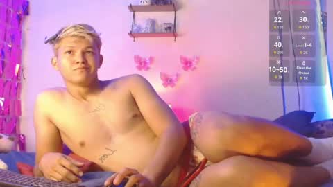 izan online show from February 4, 12:00 pm