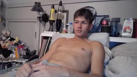 Snapshot of izzame2 chatting on September 20, 4:46 am Willis online show from September 20, 4:46 am