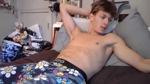 Snapshot of izzame2 chatting on October 20, 8:31 pm Willis online show from October 20, 8:31 pm