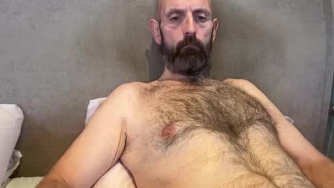 izzysboytoy1 online show from February 13, 8:21 am