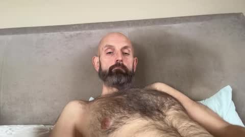 izzysboytoy1 online show from March 7, 10:12 am