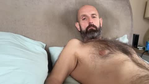 izzysboytoy1 online show from March 9, 11:25 am